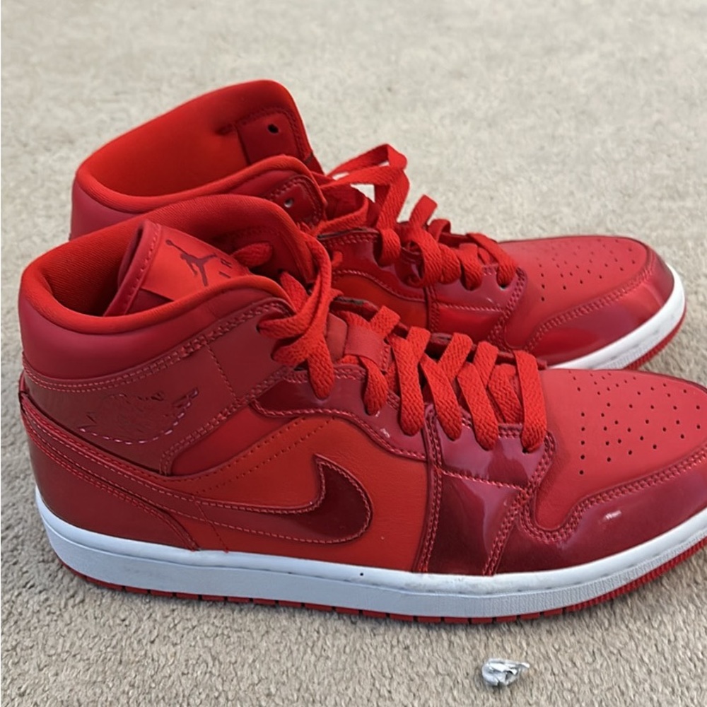 Air Jordan 1 - Pomegranate
